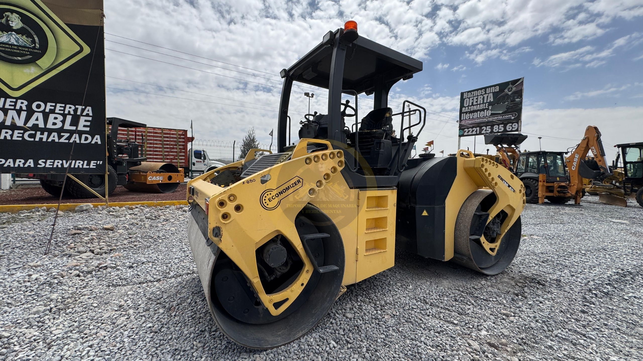 Click to enlarge image 35.jpg