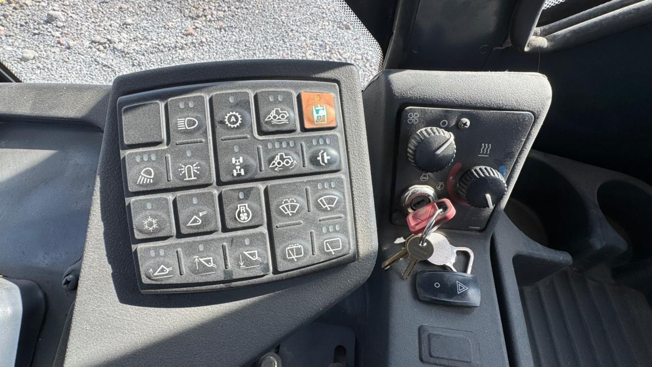 Click to enlarge image 67.jpg