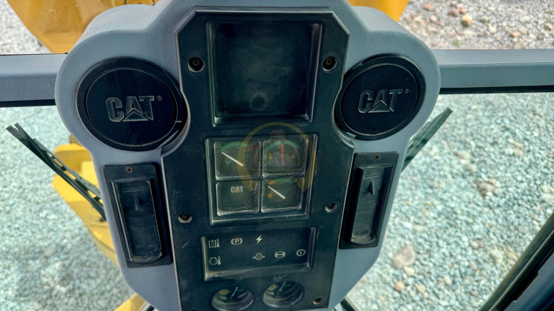 Click to enlarge image 8.jpg