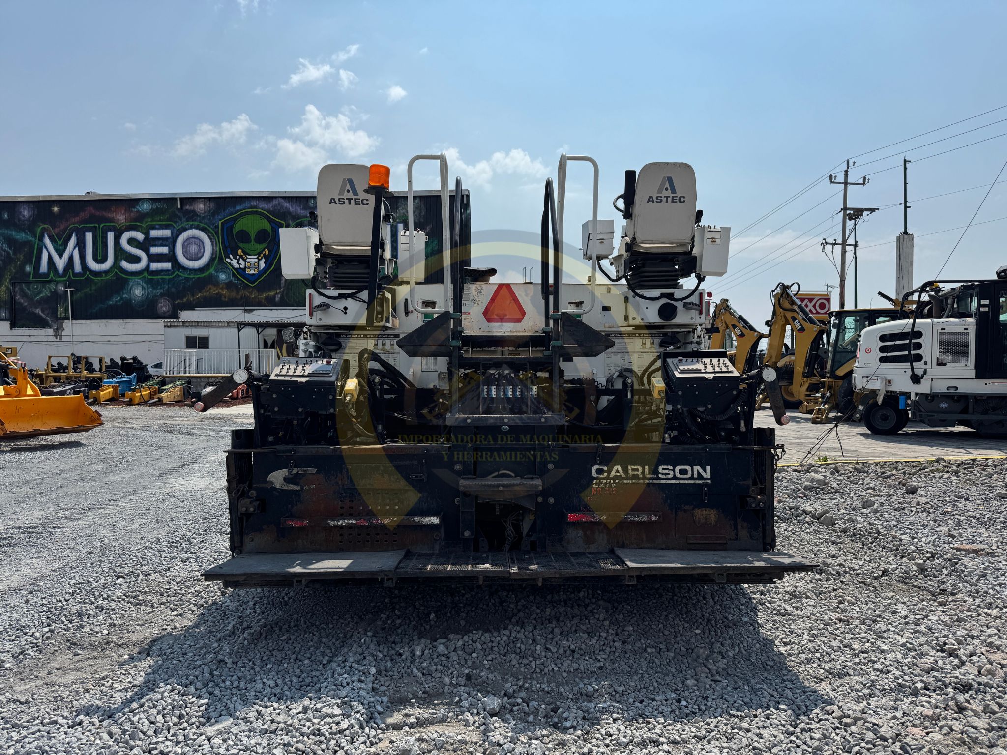 Click to enlarge image 100.jpg