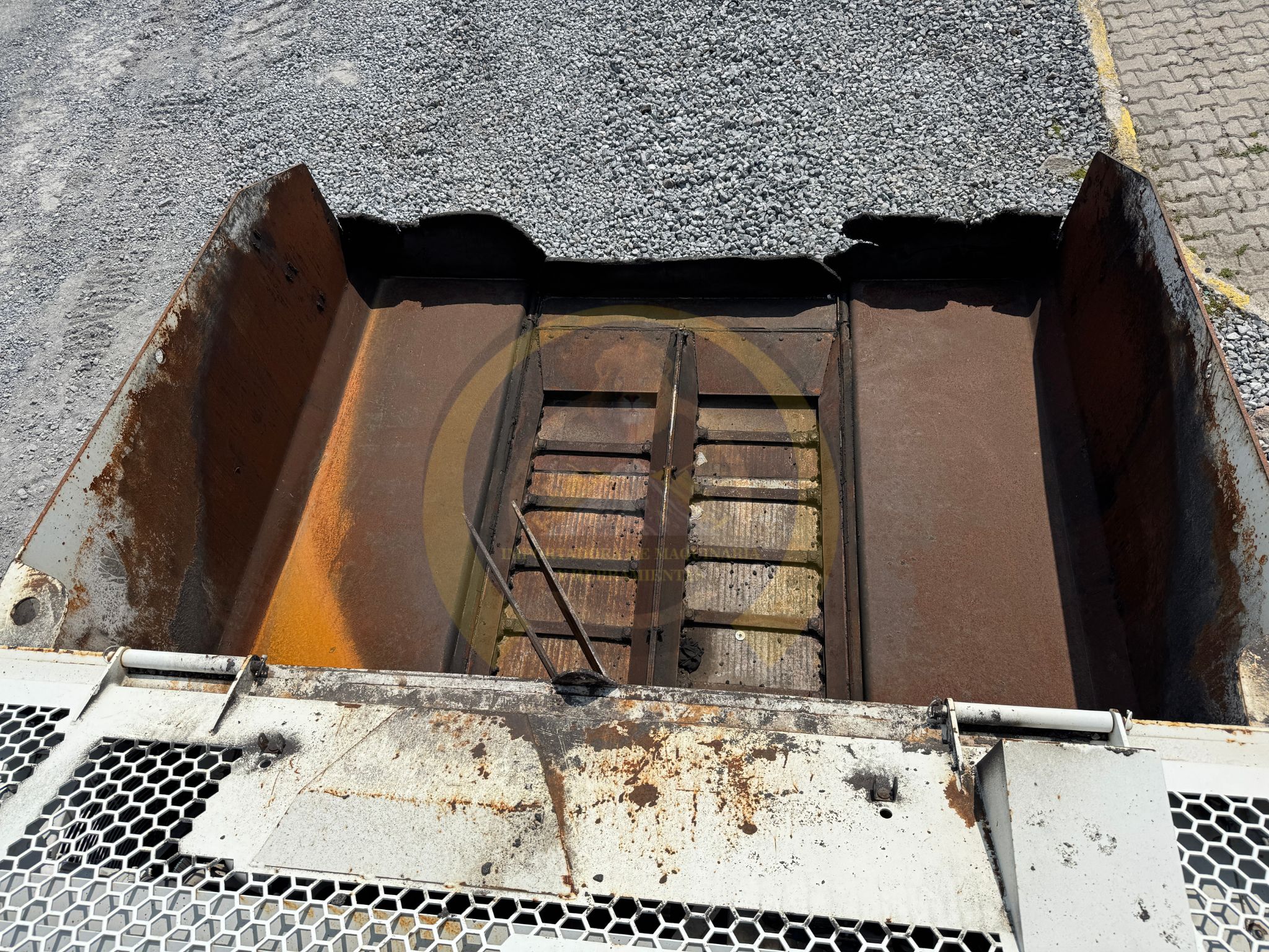 Click to enlarge image 103.jpg