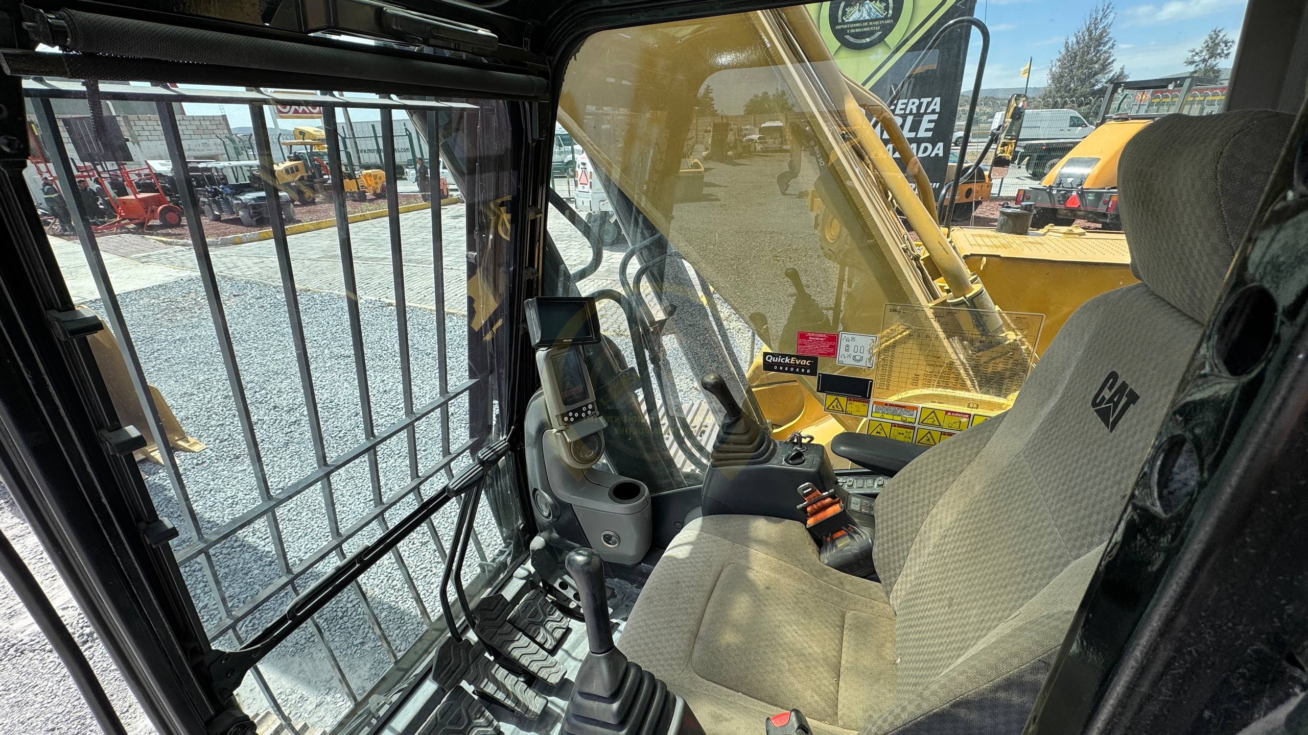 Click to enlarge image 18.jpg