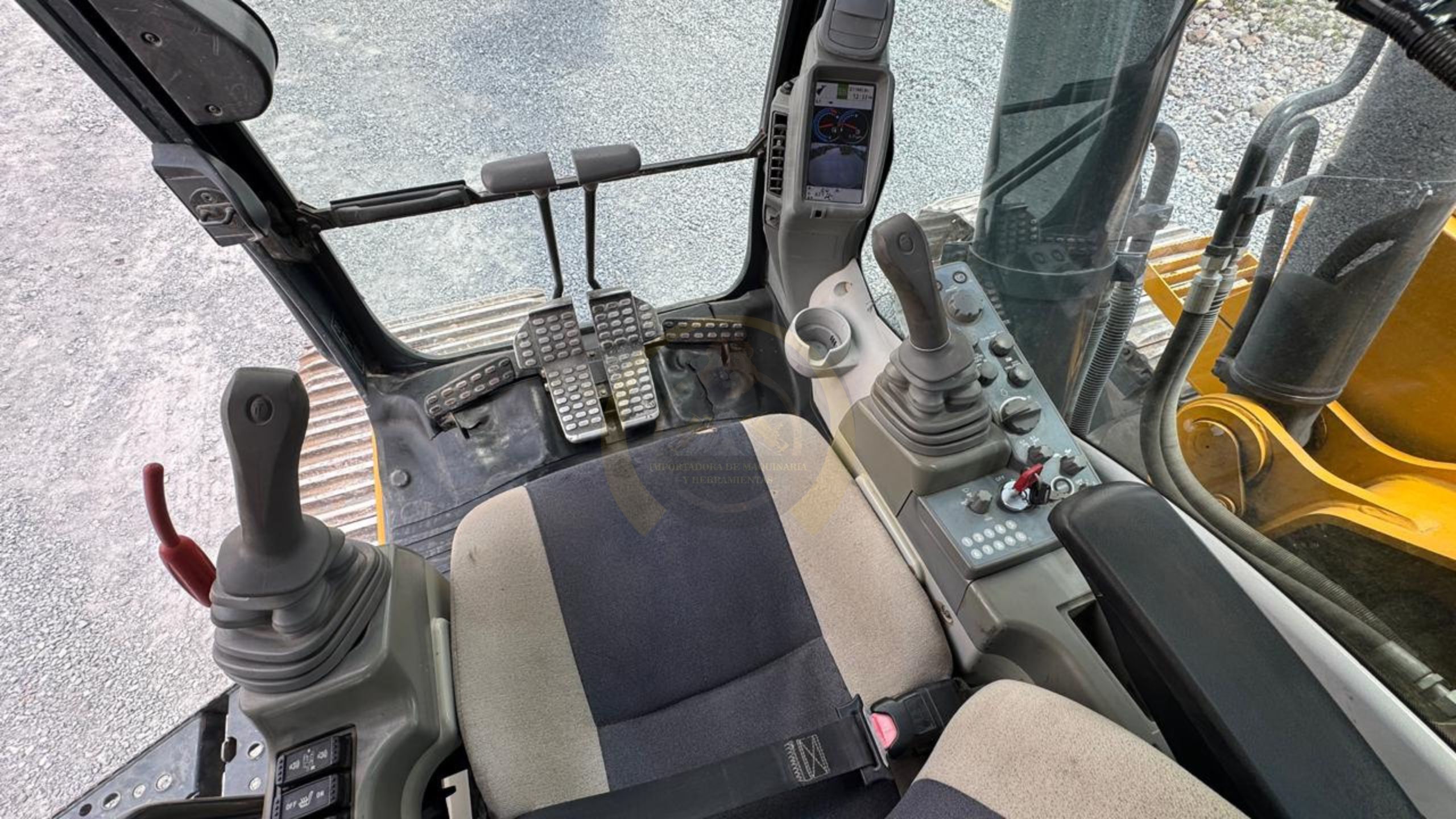 Click to enlarge image 15.jpg