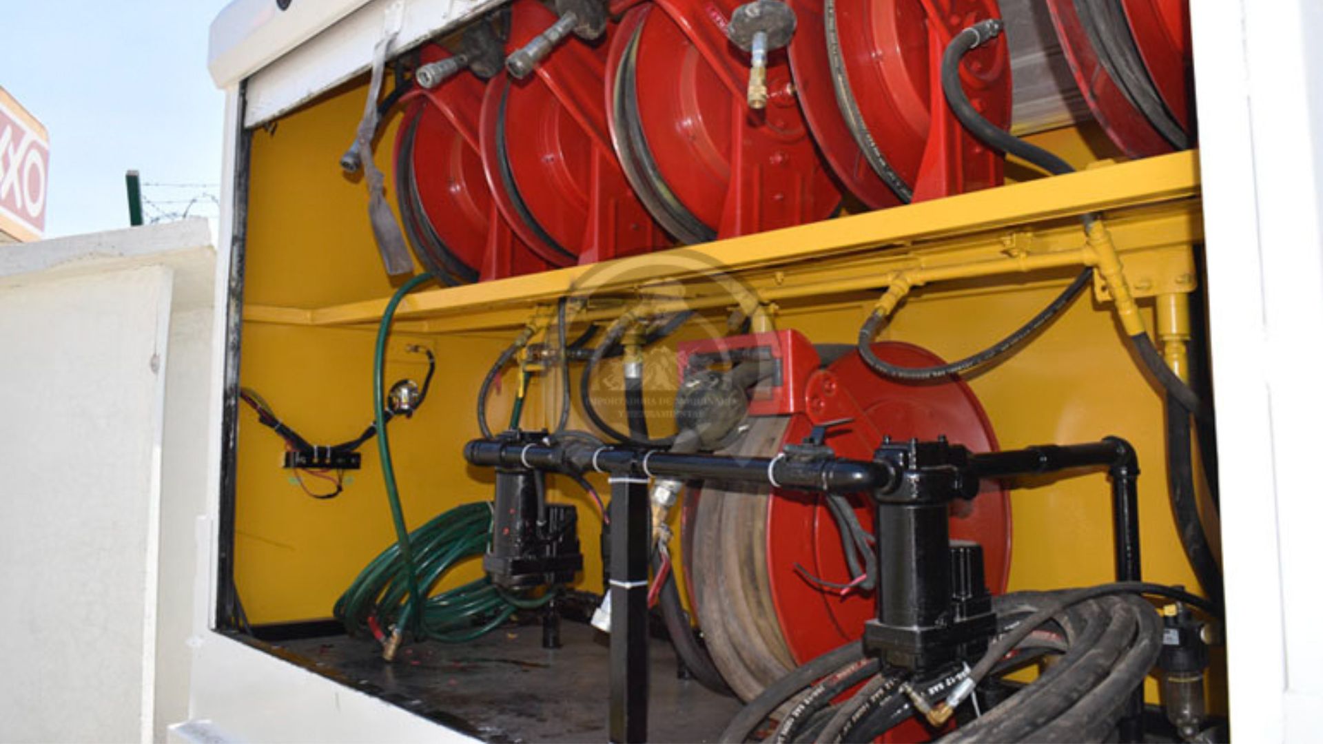 Click to enlarge image 4.jpg