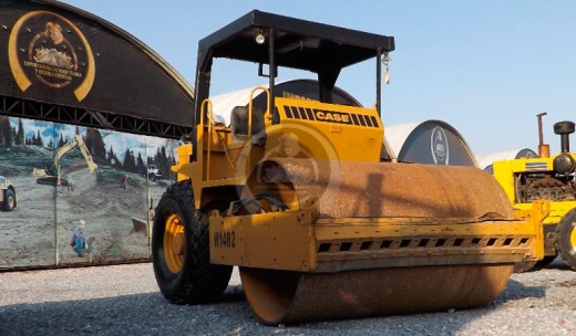 Vibrocompactadores CASE W1402D