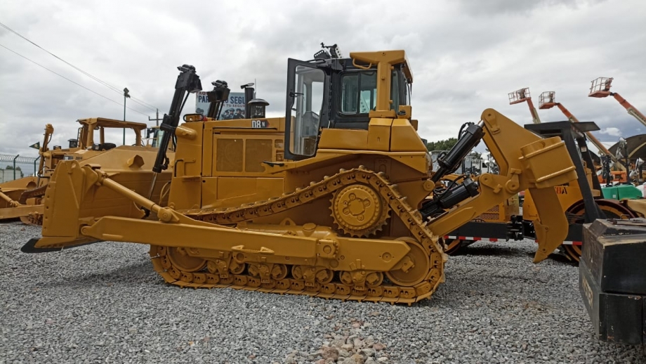TRACTOR DE ORUGAS CATERPILLAR D8N