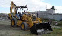 RETROEXCAVADORA CATERPILLAR 446B