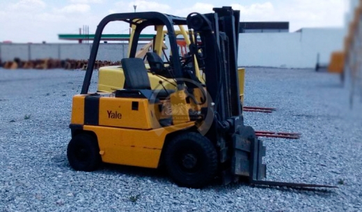 Montacargas YALE FD20P